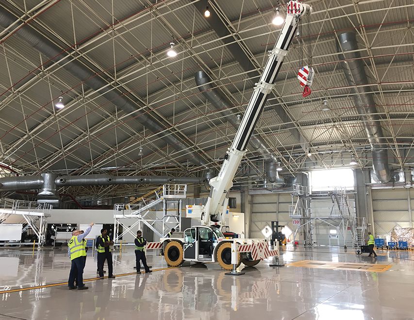 Aviation Maintenance - Valla Slewing Cranes