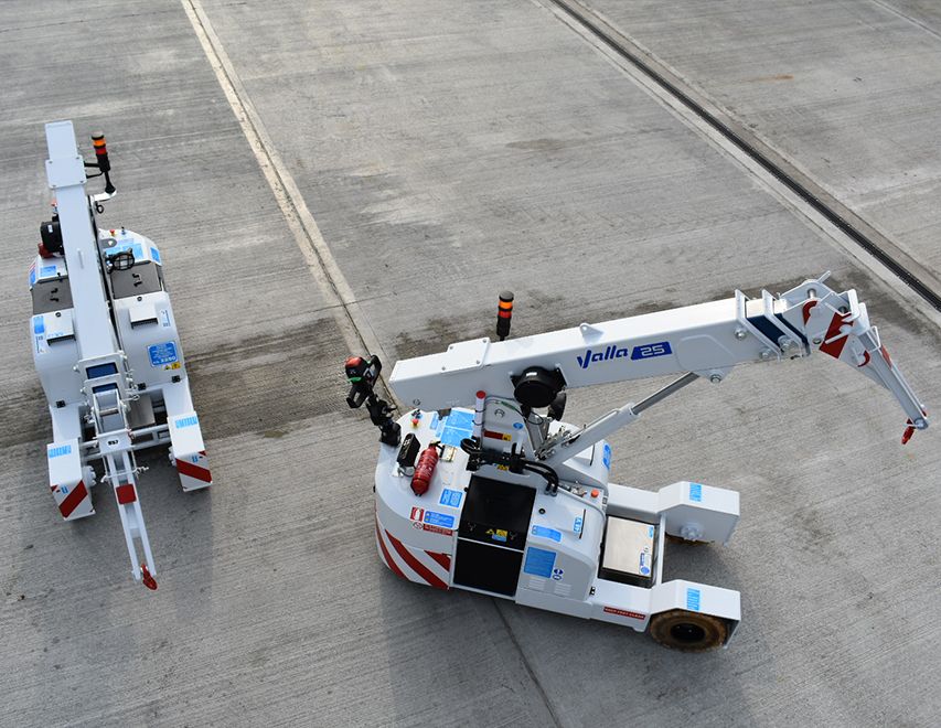 Valla Pick and Carry Crane - Service and Maintenance
