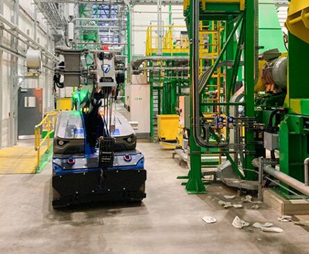 Valla V80R pick and carry crane for Viridor recycling specialists