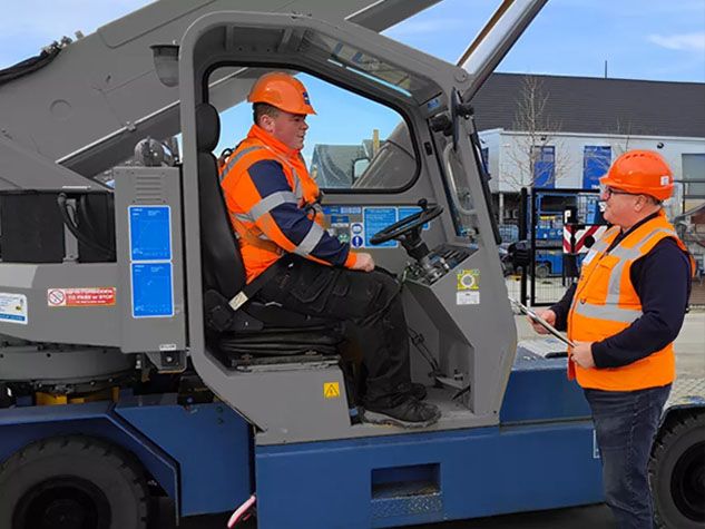 Valla-CPCS-A66-Compact-Crane-Training-Hird-Training